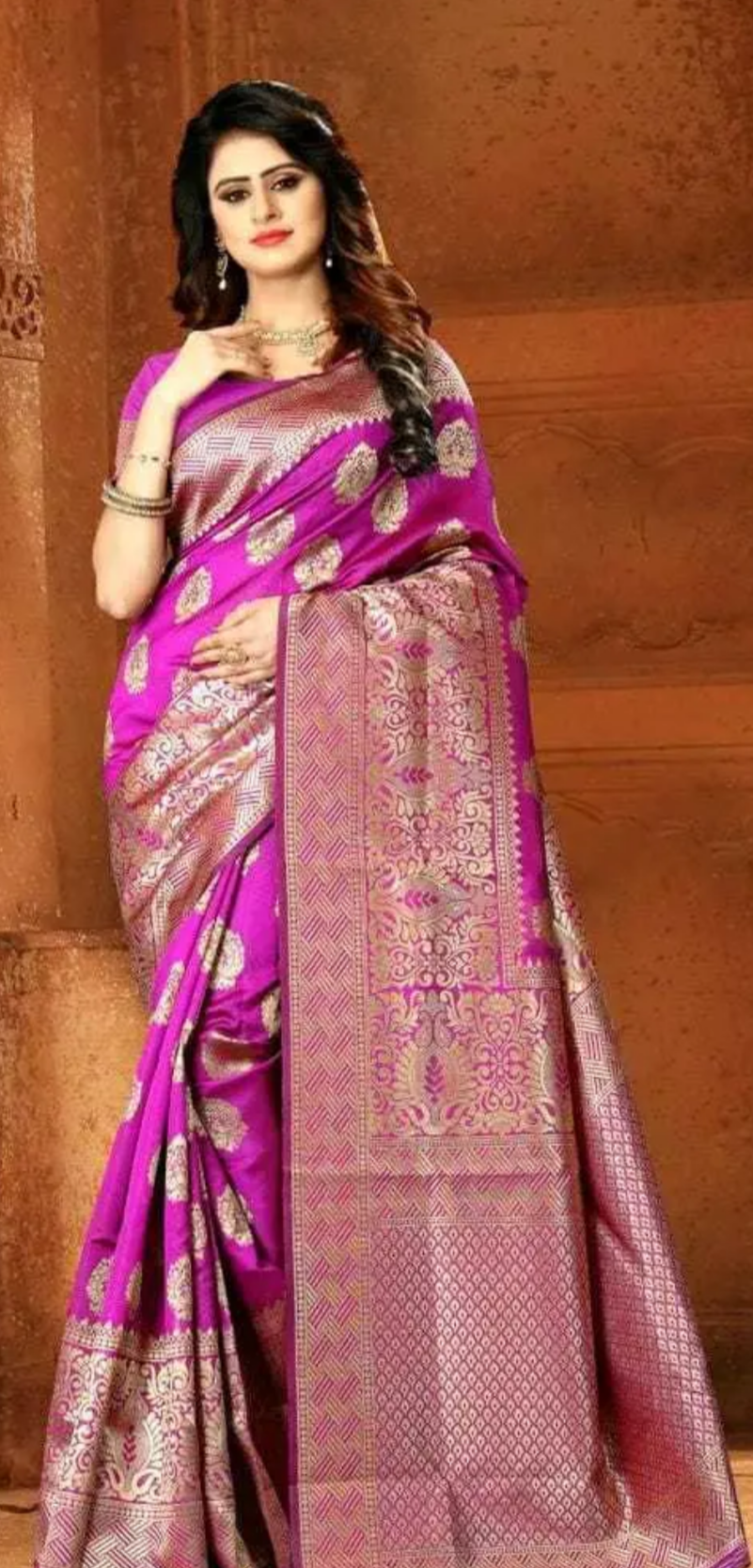 Aagyeyi Graceful Sarees