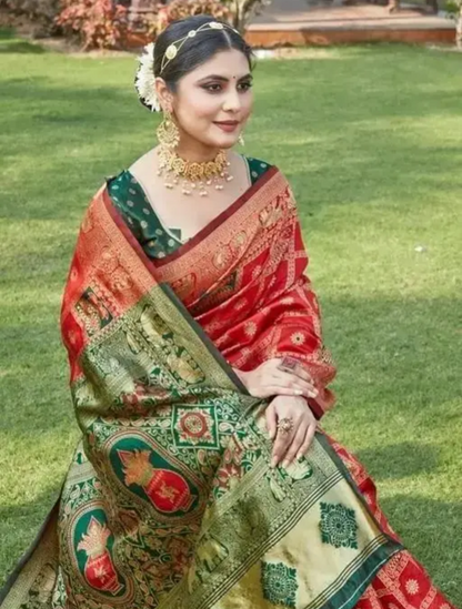 Women's Trendy Litchi Silk Jacquard Saree with Twirling Blouse Piece