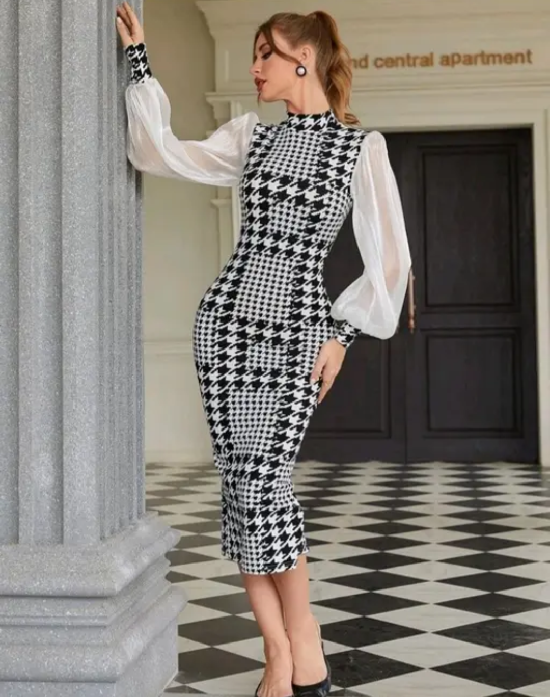 NEW STYLISH BOLLYWOOD NORA

STYLE DRESS